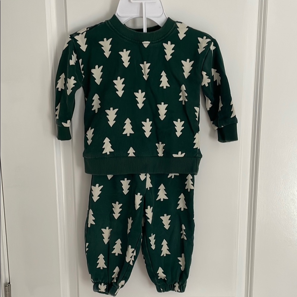 Hanna Andersson Matching Winter Tree Print Outfit